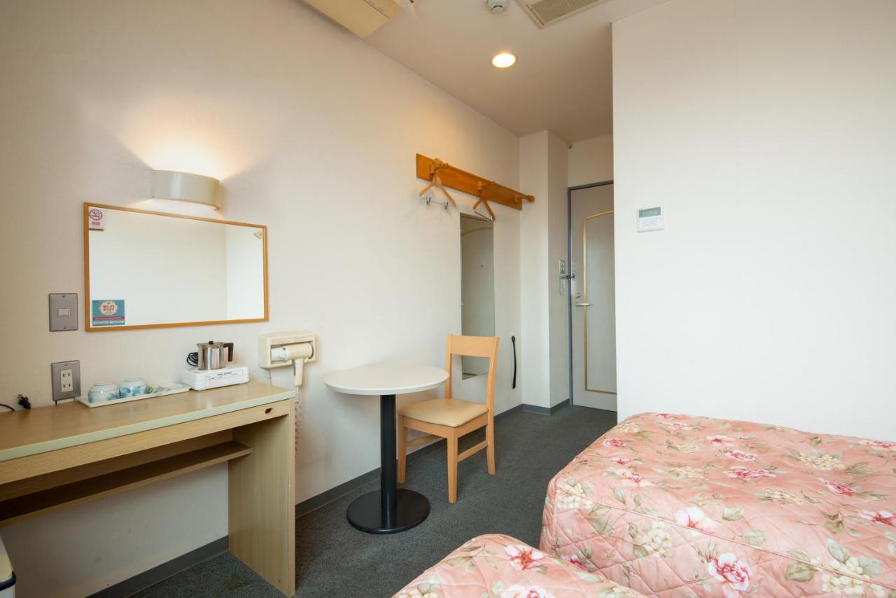 Hotel Hana Такаяма Екстер'єр фото
